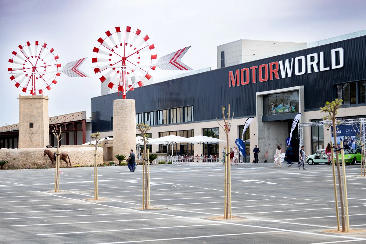 Motorworld mieten