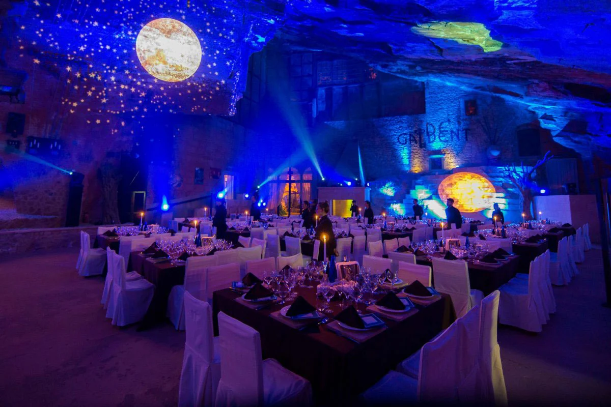 Event Location Höhle